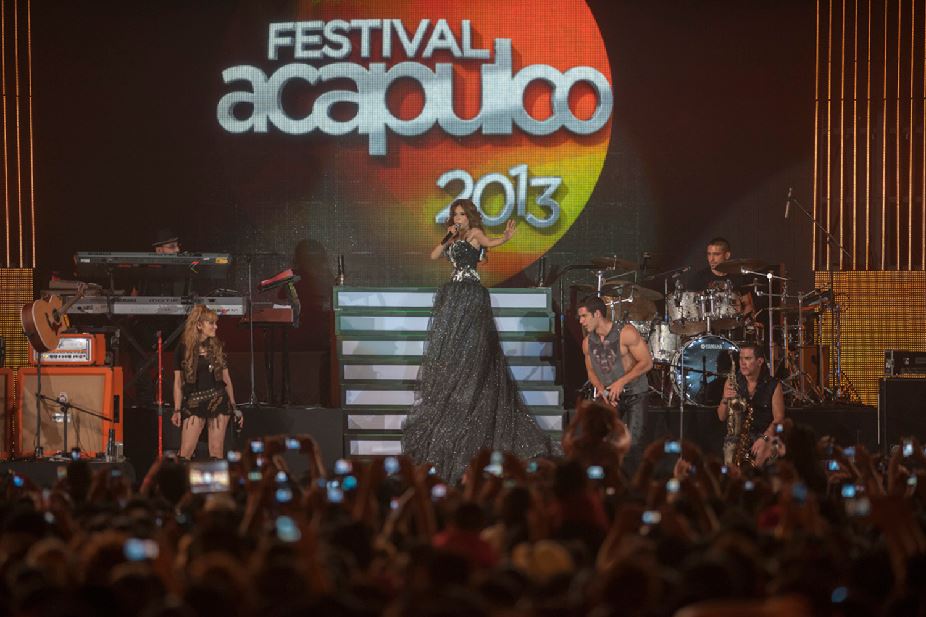 Concierto de Gloria Trevi, clausura Festival Acapulco 2013