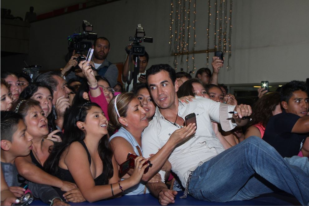 David Zepeda promociona su disco
