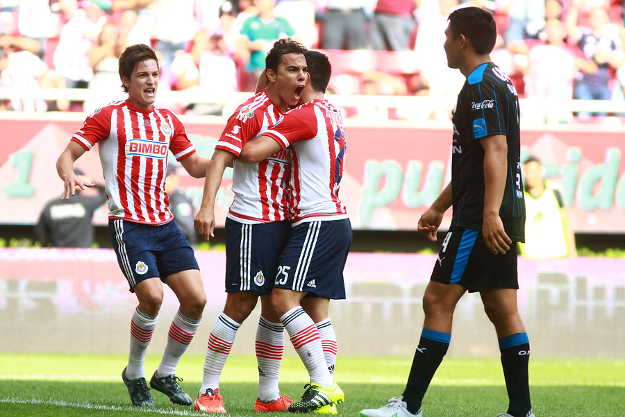 Chivas vs Queretaro - Apertura 2015