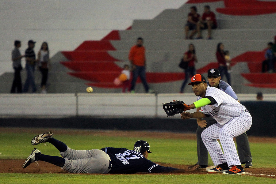 Vaqueros vs Tigres - LMB 2016 Viernes 22	