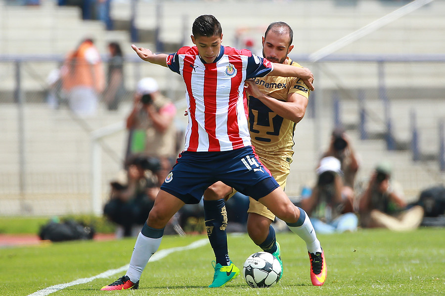 Pumas vs Chivas - Apertura 2016